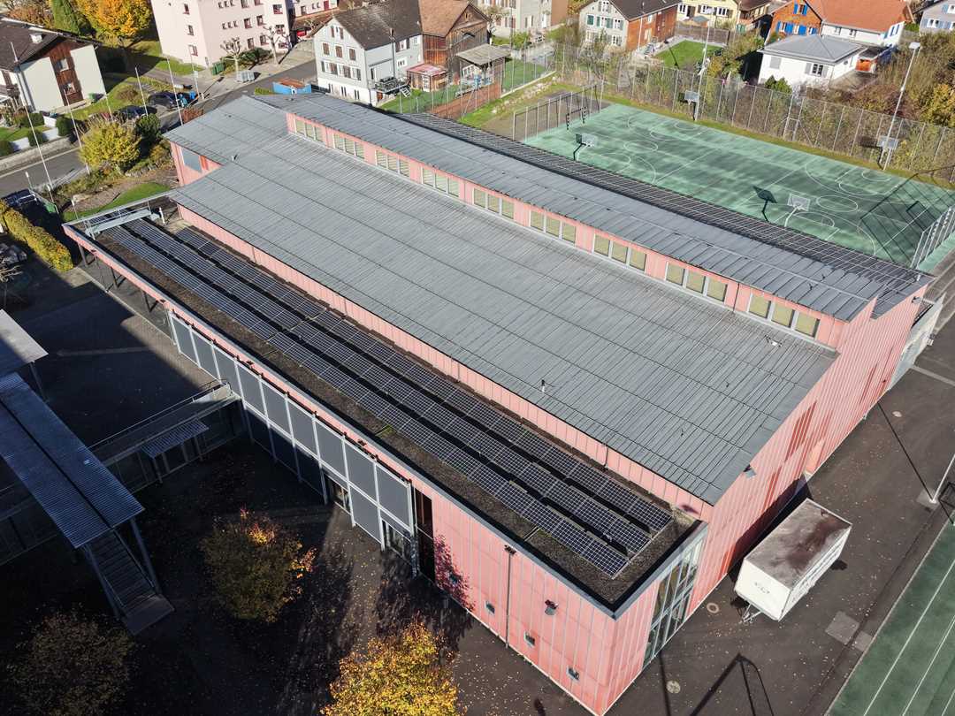 Photovoltaikanlage Schulhaus Unterdorf